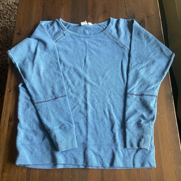 Blue GAP cutout seam detail sweater - Picture 1 of 1